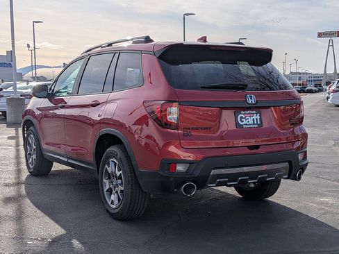 Used 2023 Honda Passport TrailSport image 8