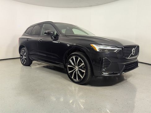 Used 2024 Volvo XC60 B5 Plus image 1