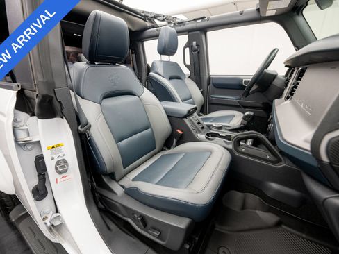 Used 2024 Ford Bronco Outer Banks AWD/4WD image 14