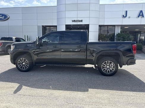 Used 2021 GMC Sierra 1500 AT4 w/ AT4 Value Package AWD/4WD image 2