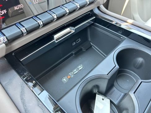 New 2026 GMC Yukon Denali w/ Advanced Technology Package AWD/4WD image 54