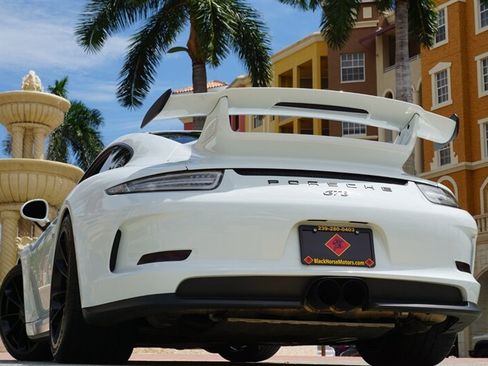 Used 2015 Porsche 911 GT3 RWD image 52