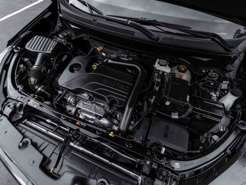 Used 2023 Chevrolet Equinox RS image 72