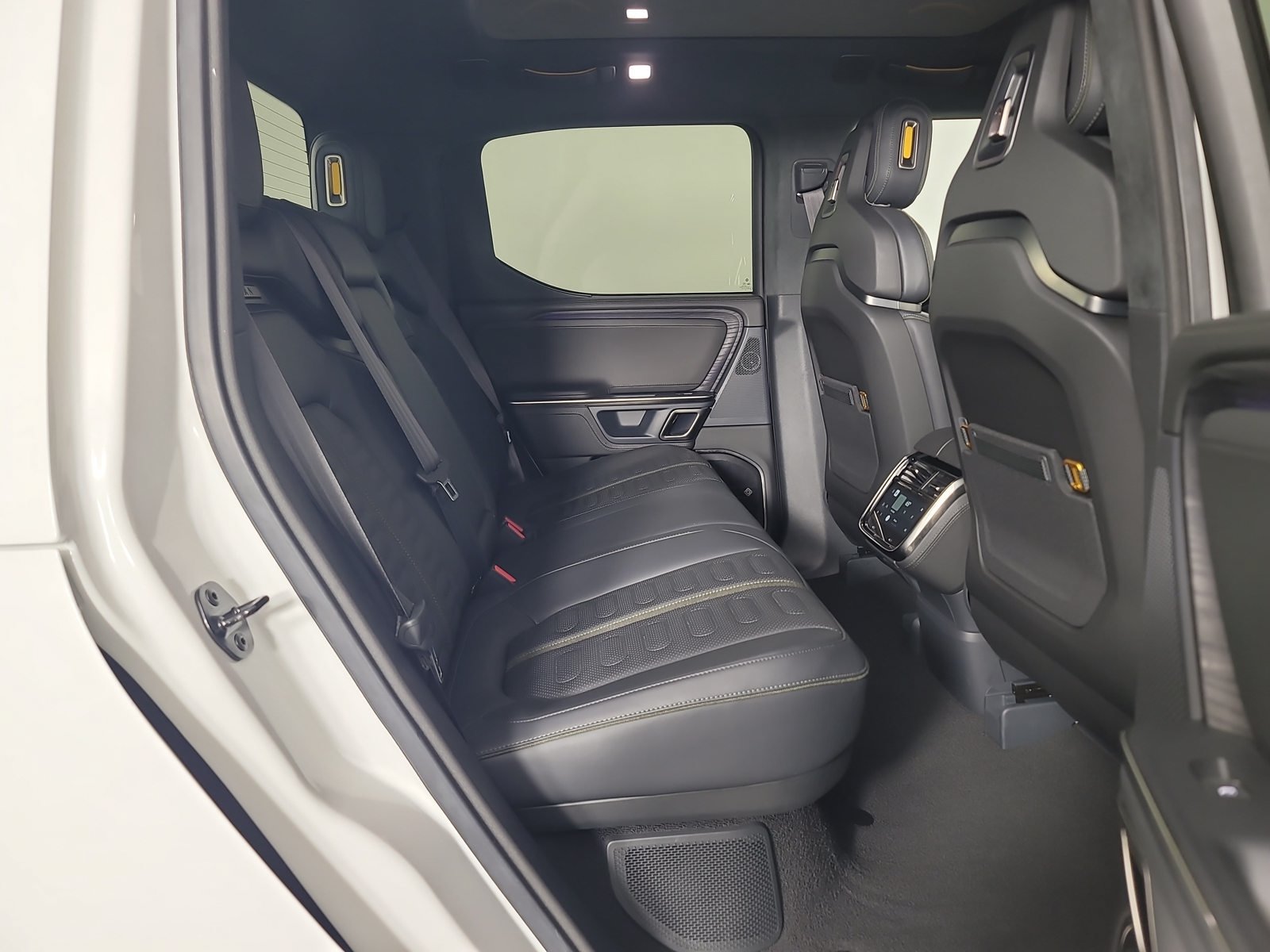 Used 2023 Rivian R1T Adventure Quad AWD/4WD image 22
