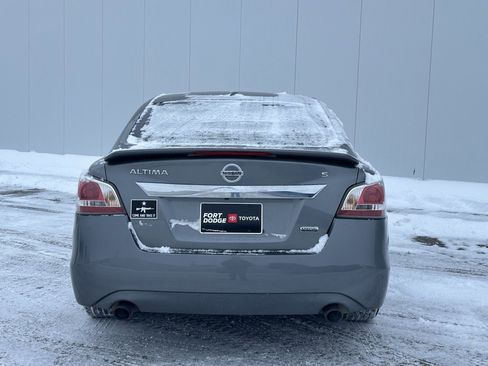Used 2015 Nissan Altima 2.5 S w/ Special Edition Package image 4