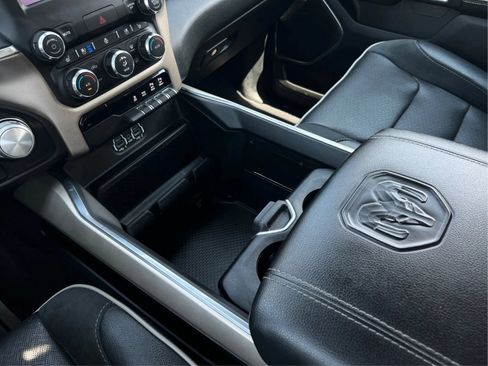 Used 2020 RAM 1500 Laramie AWD/4WD image 20