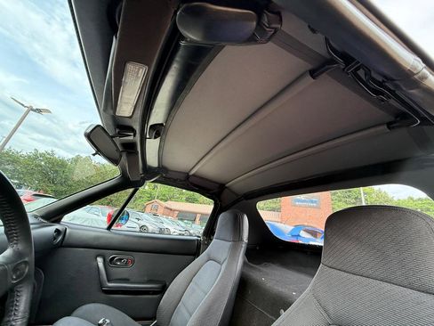 Used 1992 MAZDA MX-5 Miata RWD image 16