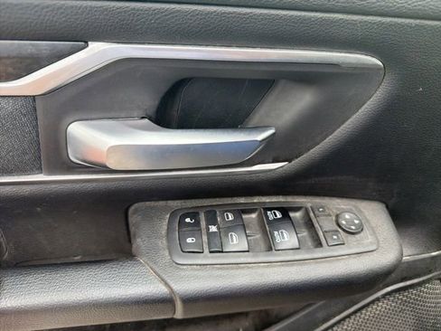 Used 2019 RAM 1500 Big Horn AWD/4WD image 9