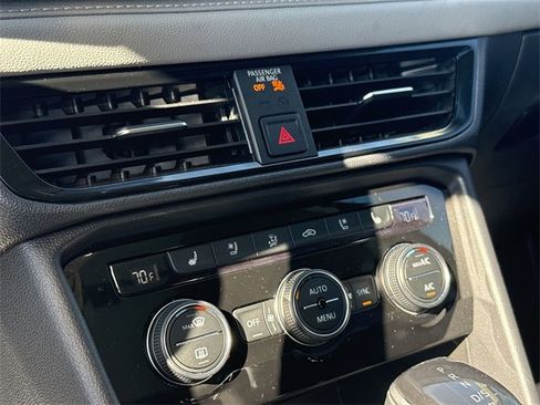 Used 2024 Volkswagen Taos SEL image 18