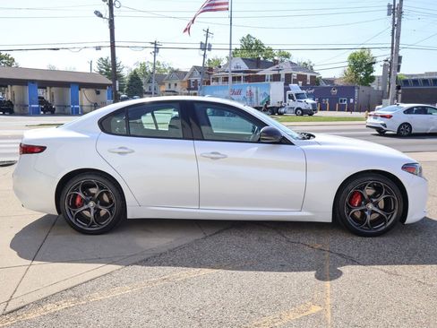 Used 2018 Alfa Romeo Giulia Ti Sport w/ Quick Order Package 22S Sport AWD/4WD image 6