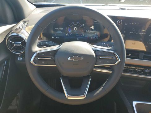 New 2026 Chevrolet Equinox ACTIV image 11