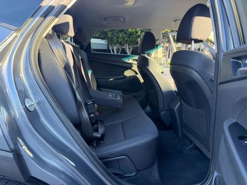 Used 2019 Hyundai Tucson SE image 6
