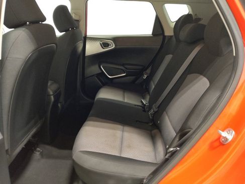 Used 2021 Kia Soul LX image 18