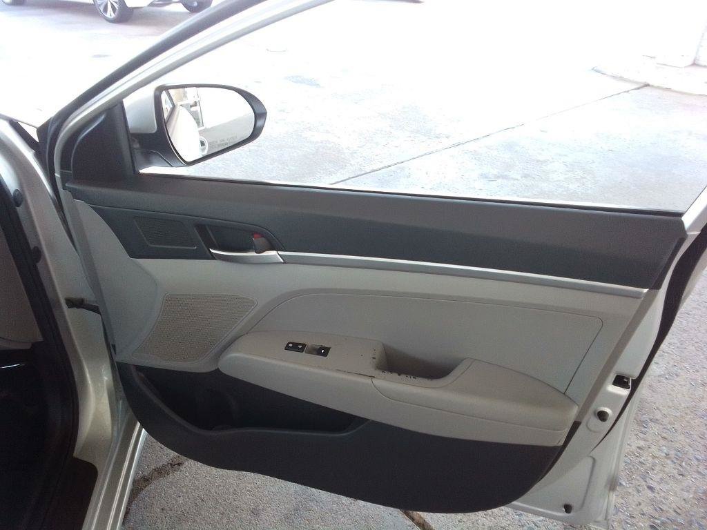 Used 2020 Hyundai Sonata SE FWD image 20