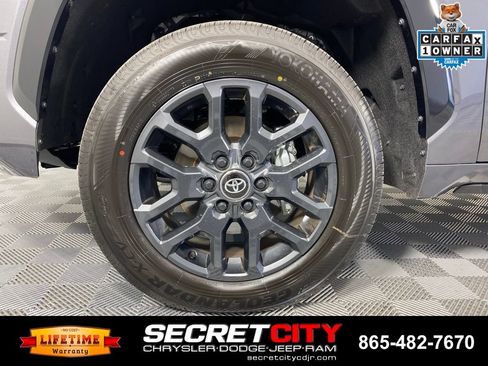Used 2026 Toyota Tundra Platinum AWD/4WD image 9