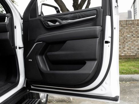 Used 2022 GMC Yukon XL Denali image 58