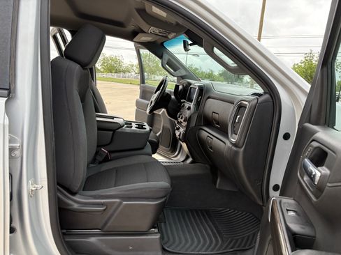 Used 2019 Chevrolet Silverado 1500 LT w/ Texas Edition RWD image 15