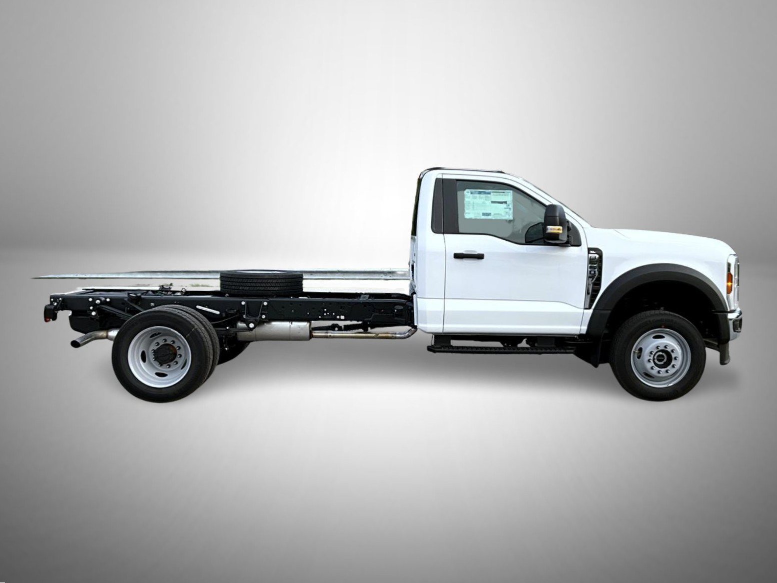 New 2026 Ford F550 4x4 Regular Cab Super Duty image 4