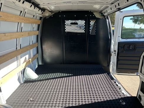 Used 2023 GMC Savana 2500 w/ Driver Convenience Package image 39
