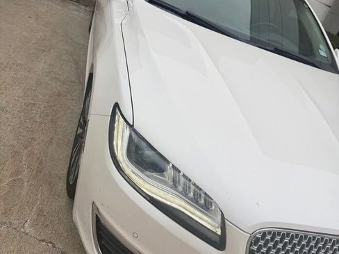 Used 2019 Lincoln MKZ Reserve FWD image 6