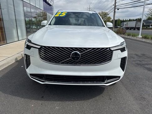 Used 2025 Volvo XC90 B6 Plus AWD/4WD image 7