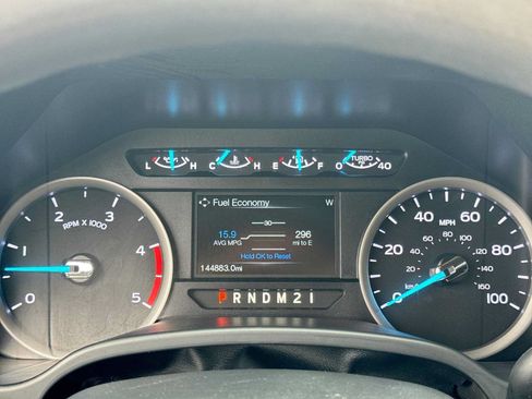Used 2019 Ford F250 XLT w/ XLT Premium Package AWD/4WD image 32