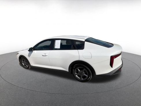 Used 2025 Kia K4 FWD image 10