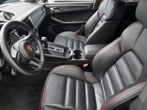 Used 2023 Porsche Macan GTS image 25