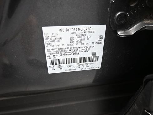 Used 2025 Ford Explorer ST-Line AWD/4WD image 19