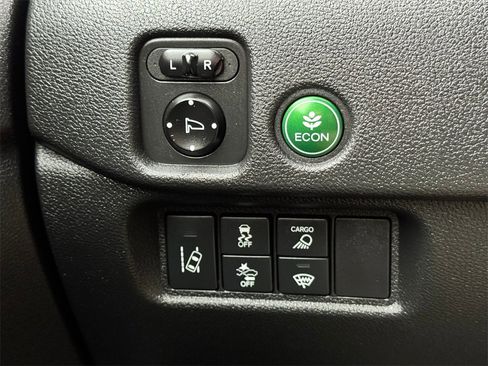 Used 2018 Honda Ridgeline Sport image 30