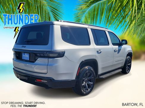 New 2026 Jeep Grand Wagoneer Limited w/ HD Trailer Tow Package AWD/4WD image 4