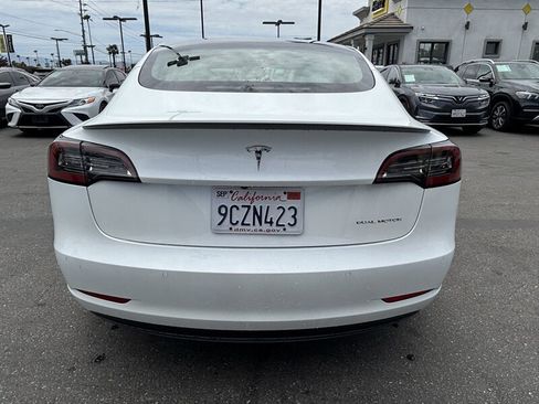 Used 2022 Tesla Model 3 Long Range AWD/4WD image 4