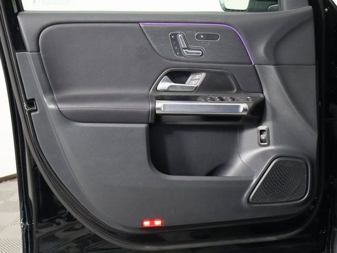 Certified 2025 Mercedes-Benz GLB 250 image 11