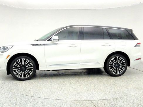 Used 2022 Lincoln Aviator Black Label w/ Dynamic Handling Package image 8