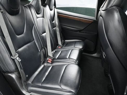 Used 2020 Tesla Model X Long Range image 32