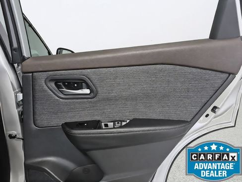 Used 2023 Nissan Rogue SV AWD/4WD image 35