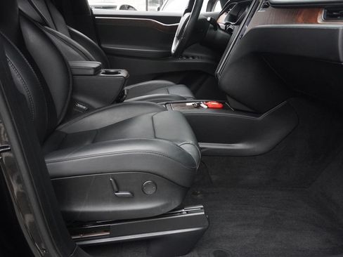 Used 2019 Tesla Model X Long Range AWD/4WD image 28