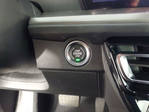 New 2026 Chevrolet Traverse LT w/ Sun and Wheel Package FWD image 19