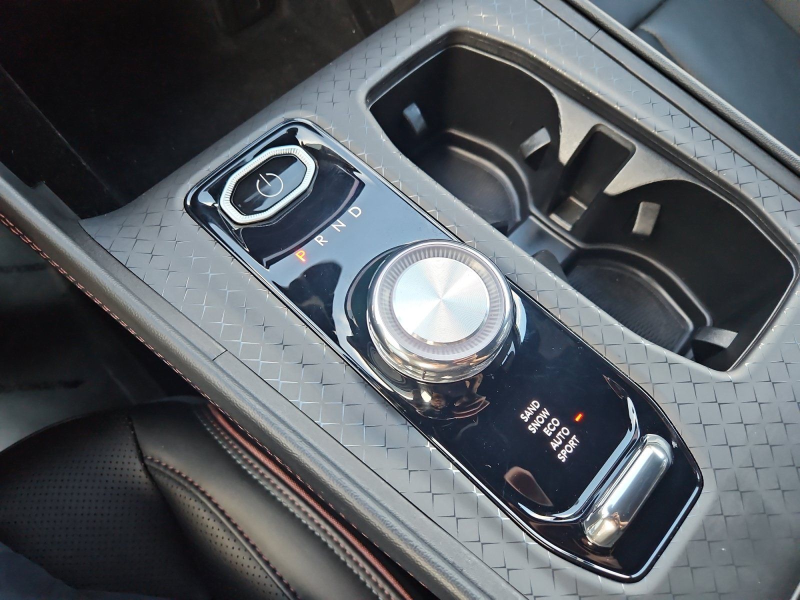 Used 2024 Jeep Wagoneer Launch Edition AWD/4WD image 14