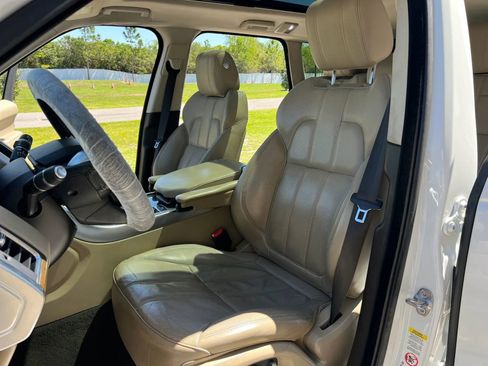 Used 2016 Land Rover Range Rover Sport HSE image 8