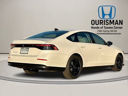 New 2025 Honda Accord SE image 3