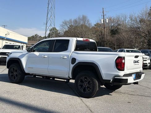 Used 2025 GMC Canyon Elevation image 17