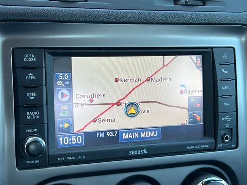 Used 2014 Dodge Challenger SXT image 19