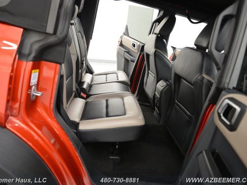 Used 2024 Ford Bronco Wildtrak image 20