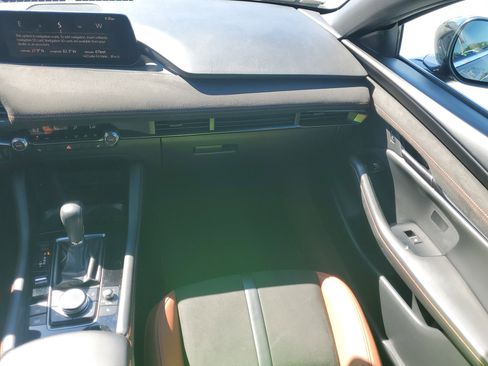 Used 2024 MAZDA MAZDA3 s image 17