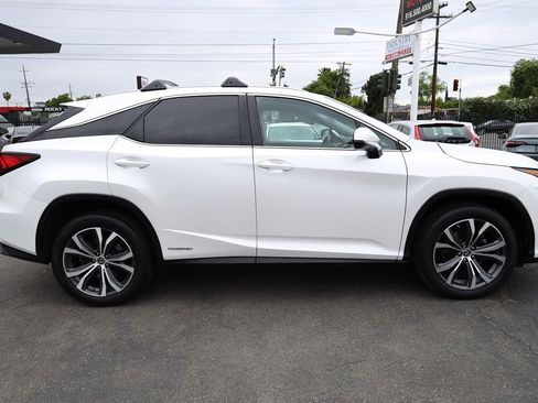 Used 2018 Lexus RX 450h AWD w/ Premium Package image 9