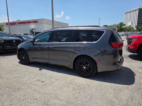 Used 2021 Chrysler Voyager Lxi FWD image 10