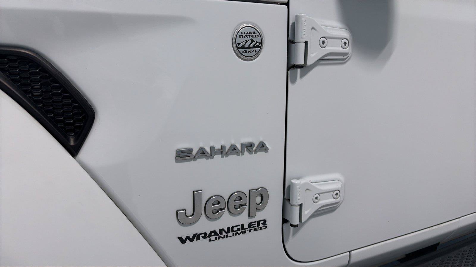 Used 2019 Jeep Wrangler Unlimited Sahara w/ Safety Group AWD/4WD image 31