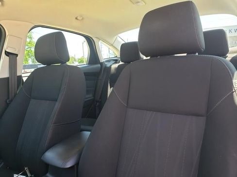 Used 2018 Ford Focus SE FWD image 20