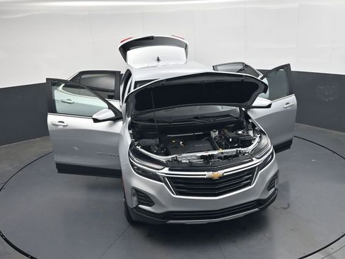 Used 2022 Chevrolet Equinox LT FWD image 35